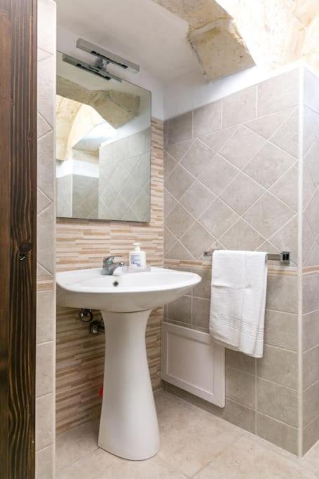 Appartement Dimora Del '500 In Zona Santa Croce à Lecce Extérieur photo